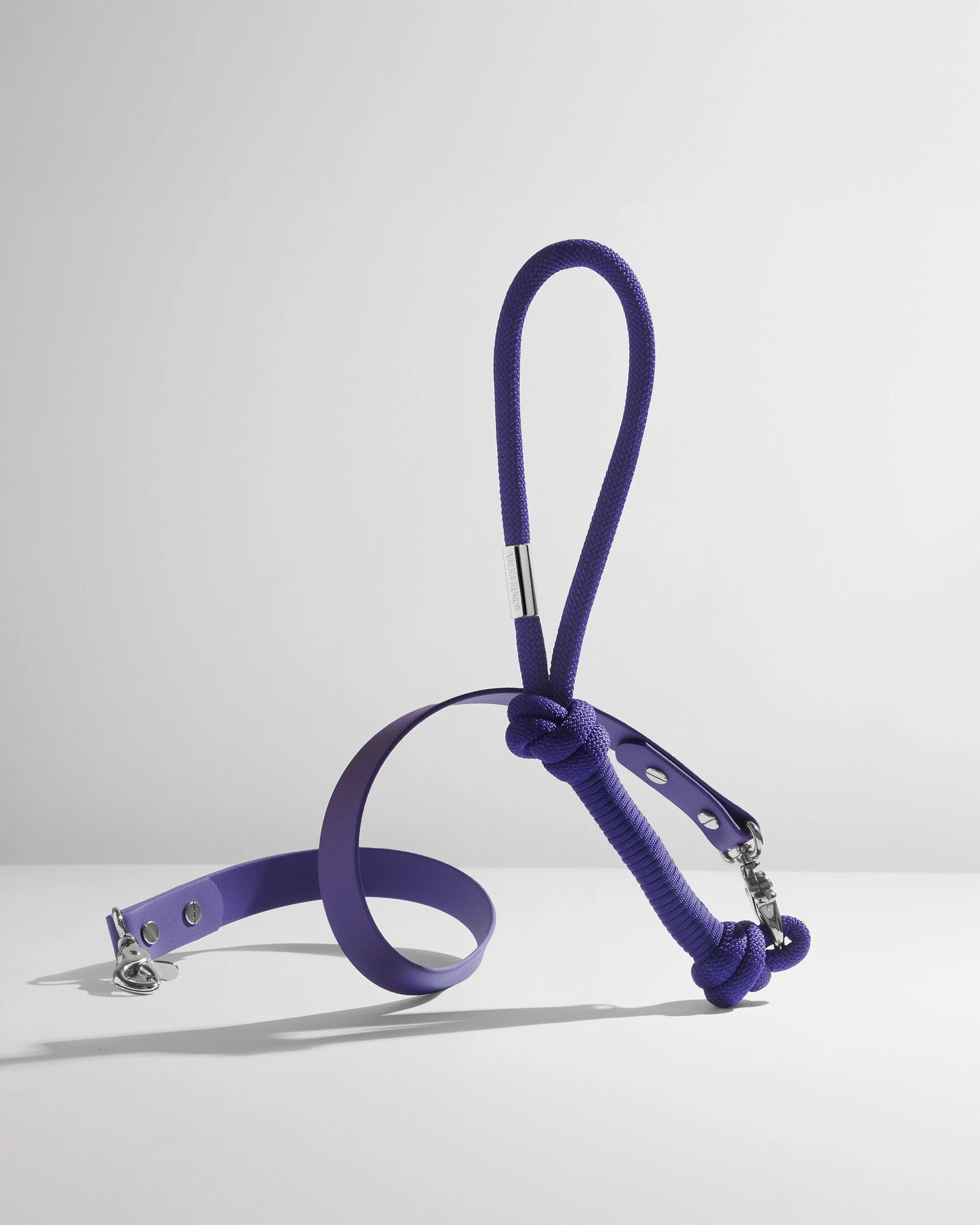 VALKA KUKUR Modern sophsticated leashes and collars for your dog